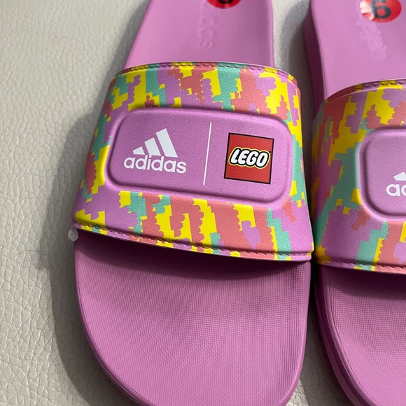 NWT - Adidas Lego Adilette Comfort Sandal - Youth 6/Women 6.5/EU 38 - Picture 2 of 11